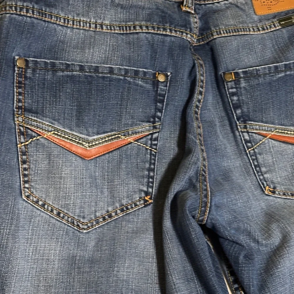Parish Nation Mens Distressed Denim Shorts Blue Size 36 Raw Hem Embroidered‎
